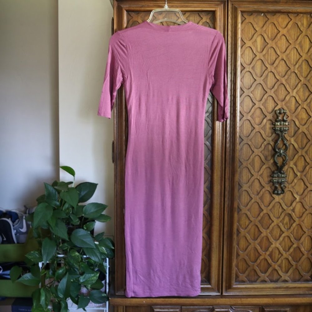 🌟FREE with purchase🌟 American Dream V-Neck Fitted Midi Dress  - Size XS - Picture 7 of 14